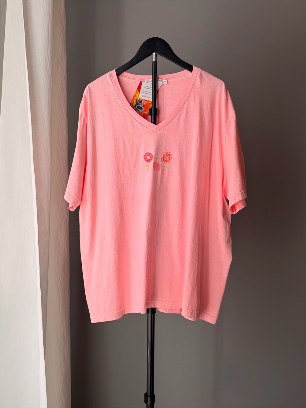 Vintage 20th Anniversary Fresh Produce Flower 100% Cotton Y2K V-Neck T-Shirt 2X
